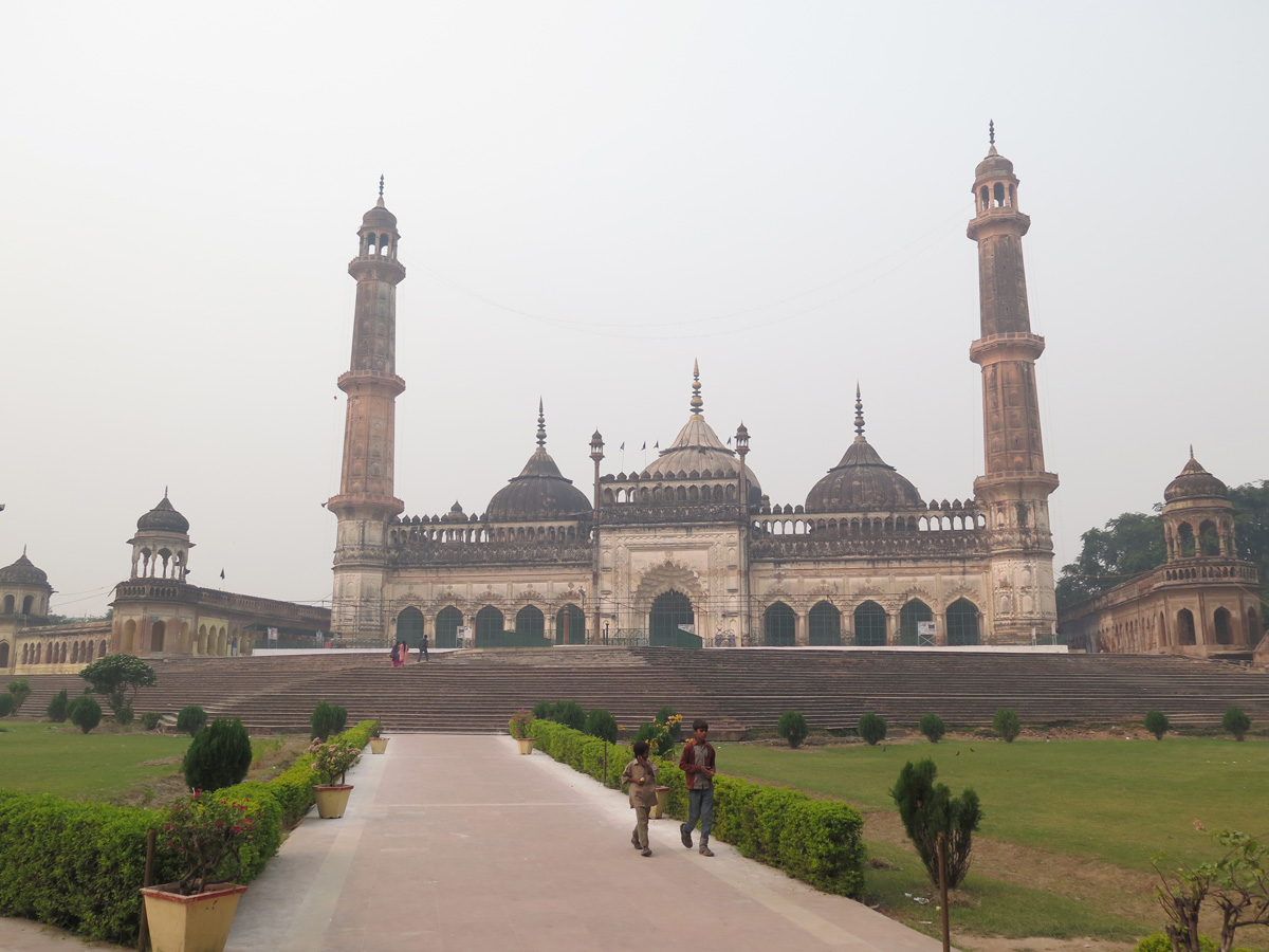Lucknow, Bara Imambara