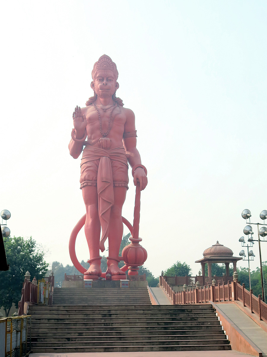 Delhi, Giant Hanuman statue
