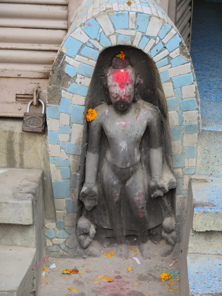 Around Kathmandu, Street shrine