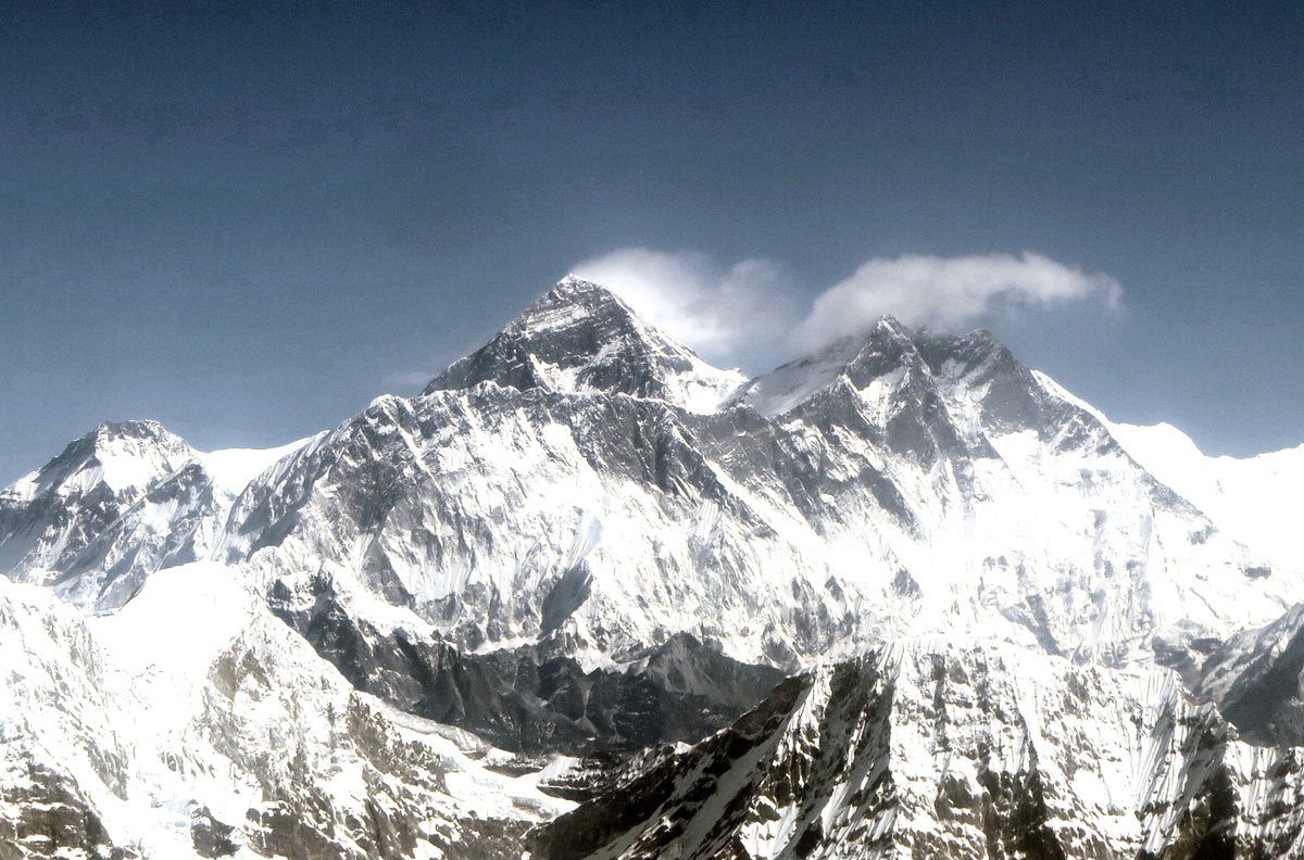 Himalayas Flight, Himalayas Flight: Cloudy Everest