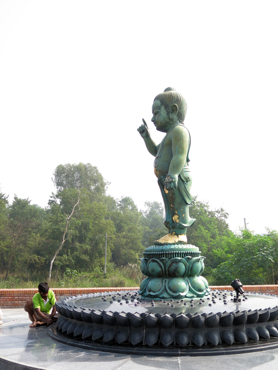 Lumbini, Odd modern sculpture.