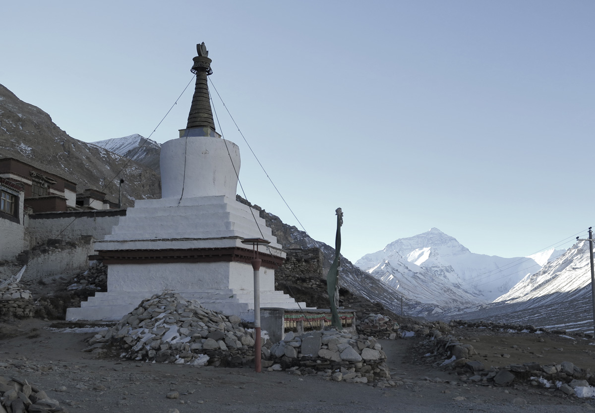 Everest Base Camp, Ronbuk Stupa + Everest
