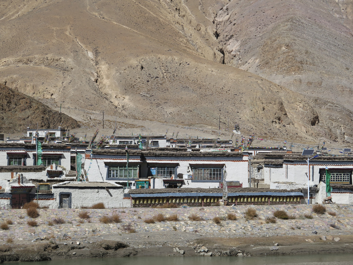 EBC to Zanghmu, Tibetan hamlet, 55 miles NW of Rongkuk
