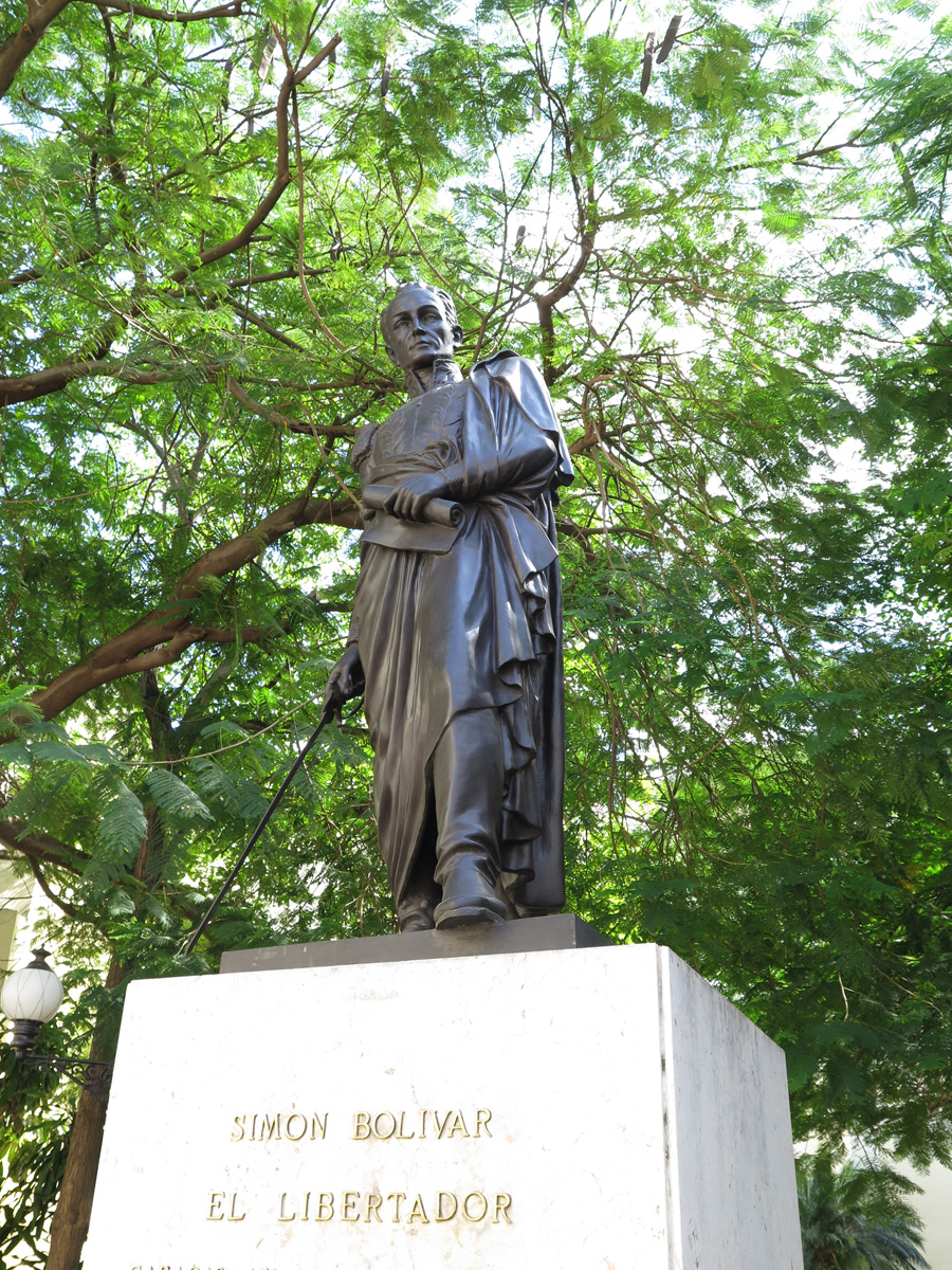 Old Havana, Simon Bolivar statue