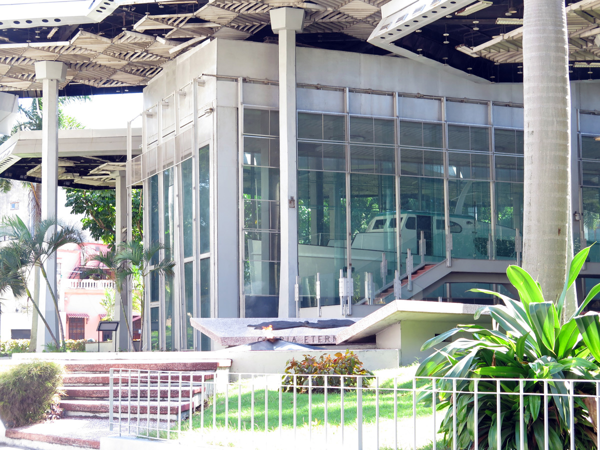 Museo de la Revolucion, "Granma" Memorial