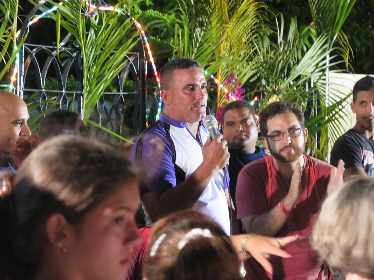 Revolutionary Block Party, Farewell words from the local Chief Plus Alex Correa on the right