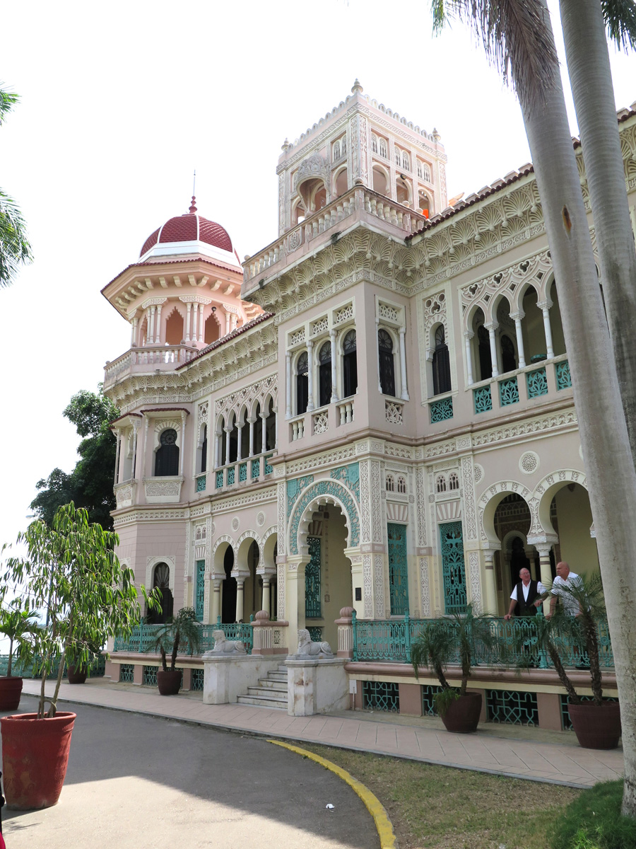 Cienfuegos, Hotel Palacio del Valle