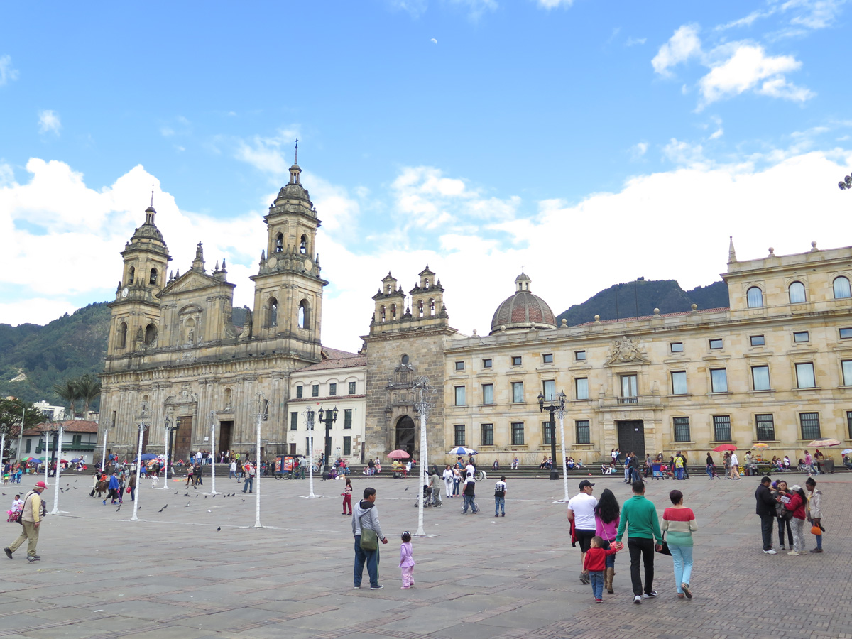 Bogota, Plaza de Bolivar: Cathedral side