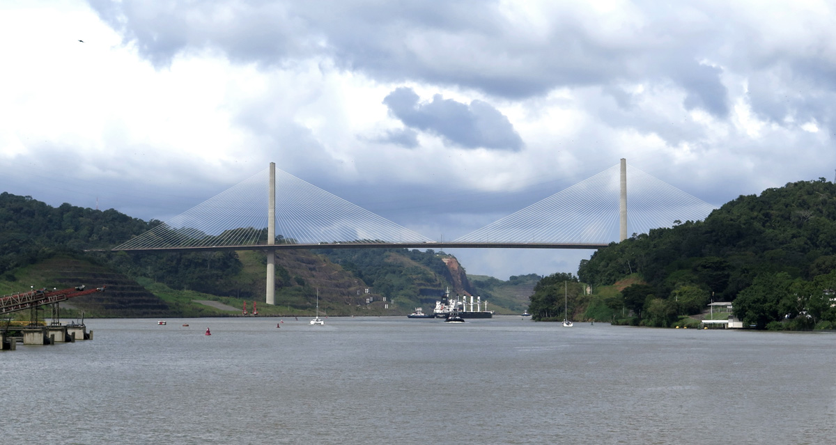 Panama Canal Transit, Centenniel Bridge:  into the Gaillard Cut