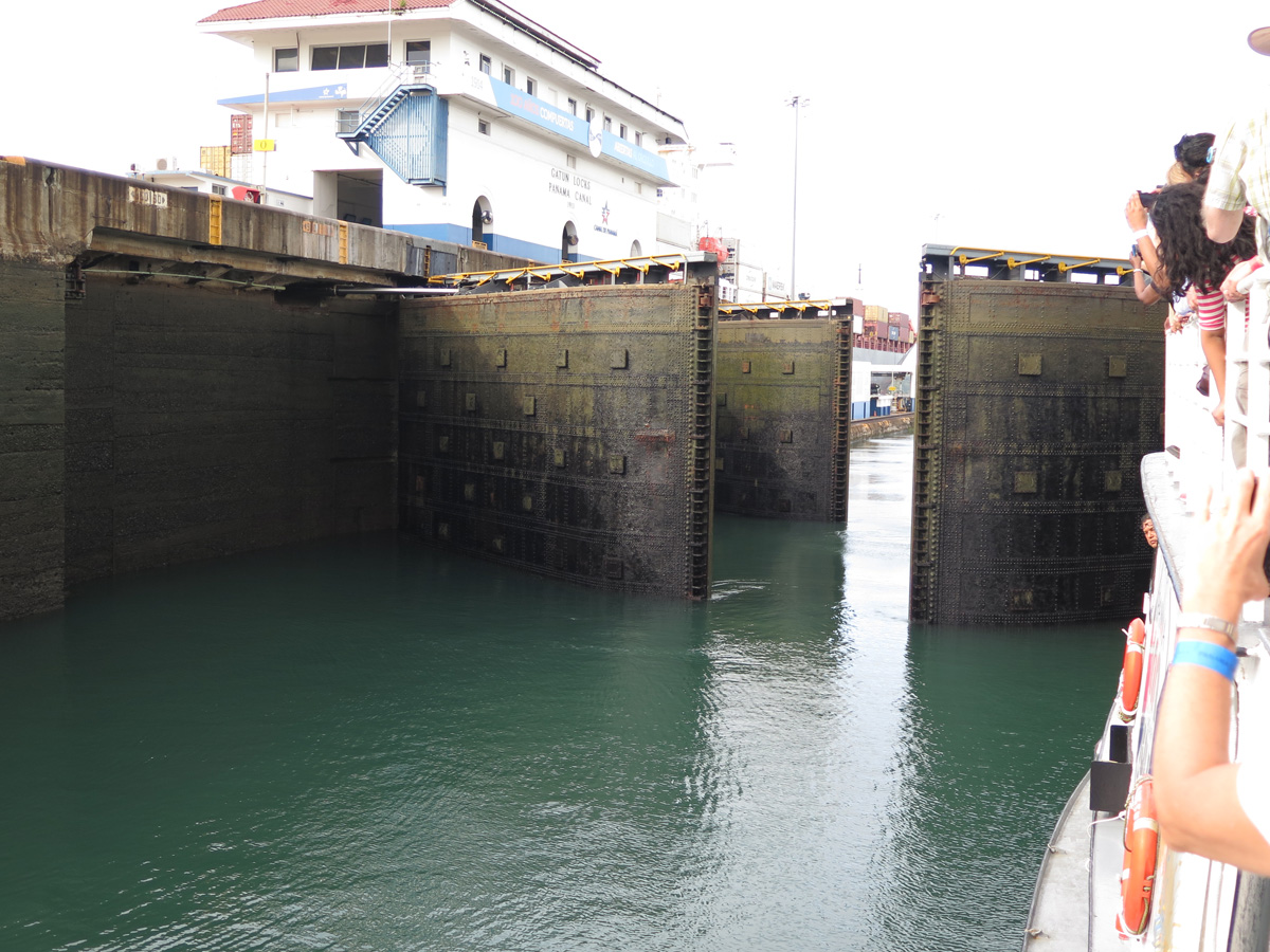 Panama Canal Transit, Gates open