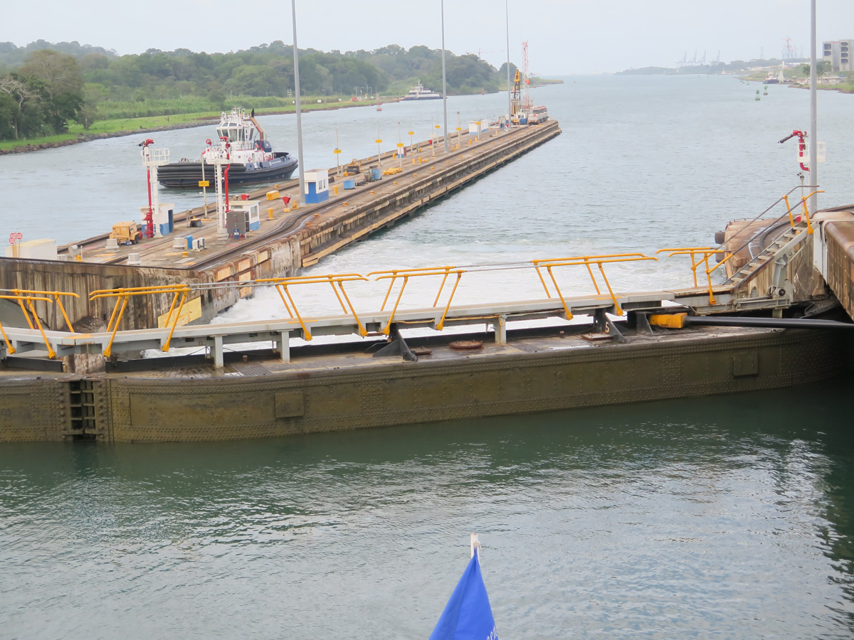 Panama Canal Transit, Last gate into the Atlantic
