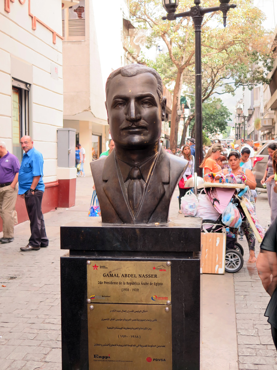 Caracas, Gamal Nasser bust