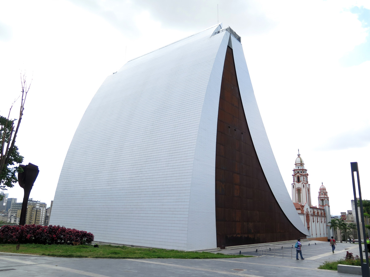 Caracas, Bolivar Mausoleum