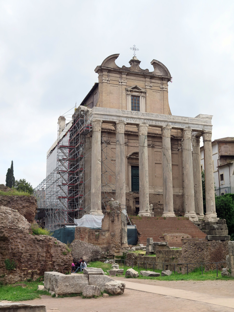 Roman Fora, Temple of Antoninus and Faustina
