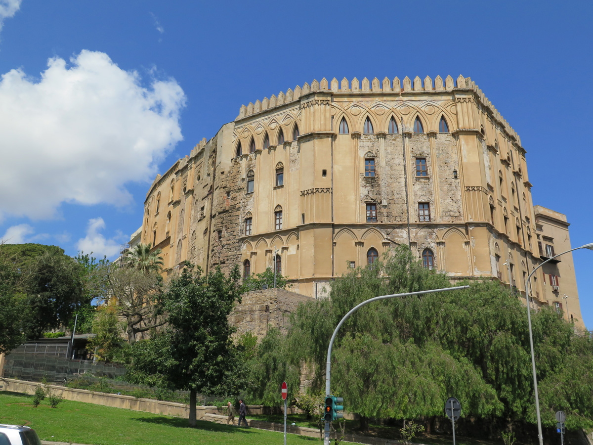 Palazzo dei Normanni, Palazzo dei Normanni
