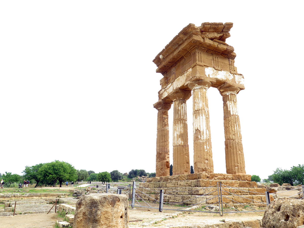 Agrigento, Four pillars from Temple of the Dioscuri