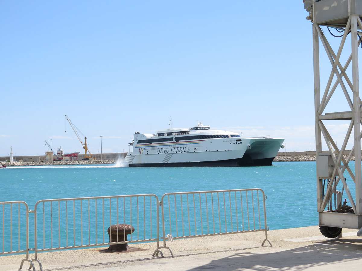 Pozzallo, Ferry to Malta