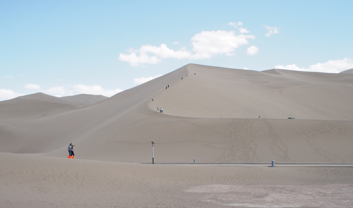 Dunhuang: Singing Sands & Crescent Lake Resort