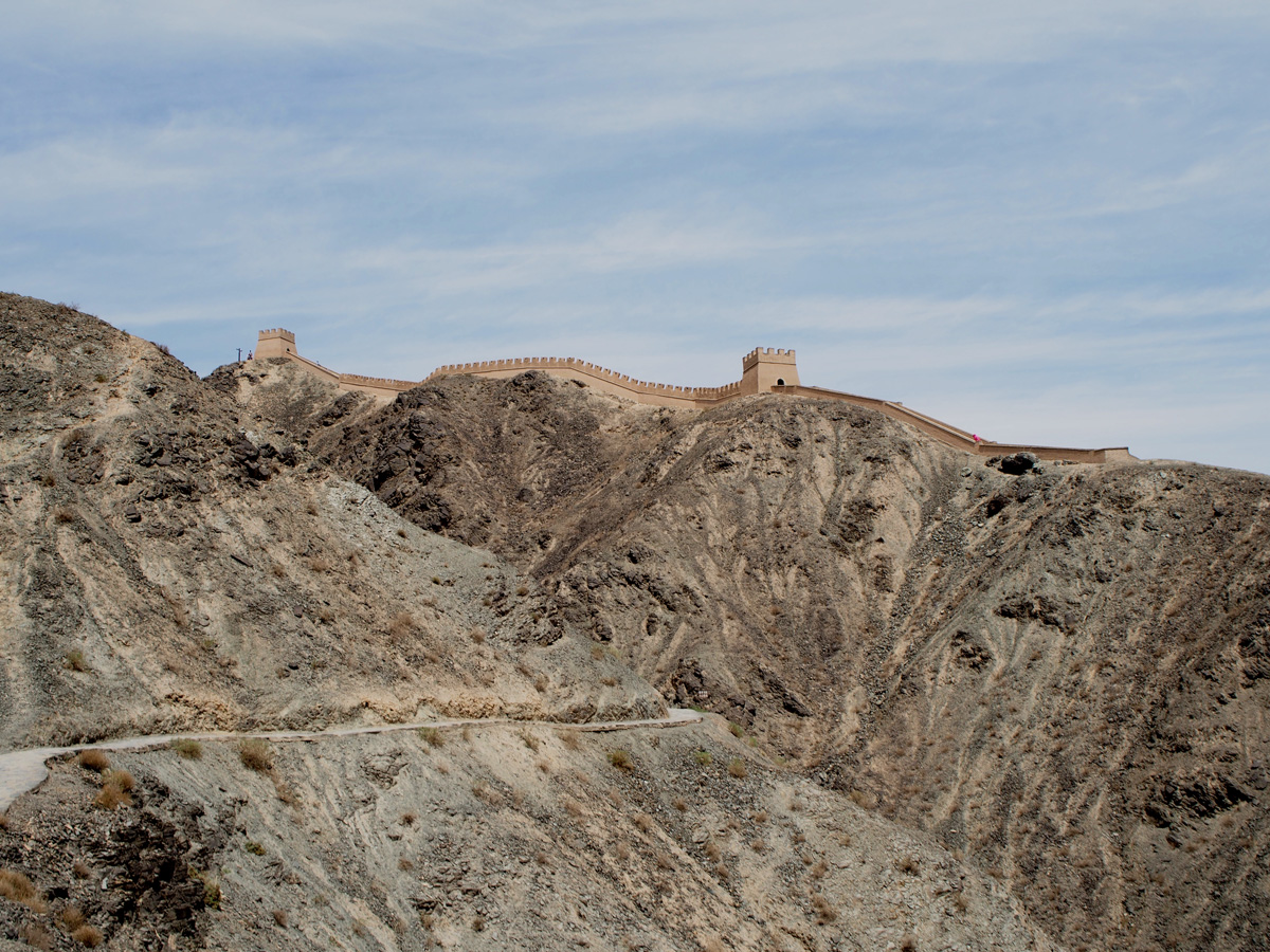 Jiayuguan: Overhanging Great Wall
