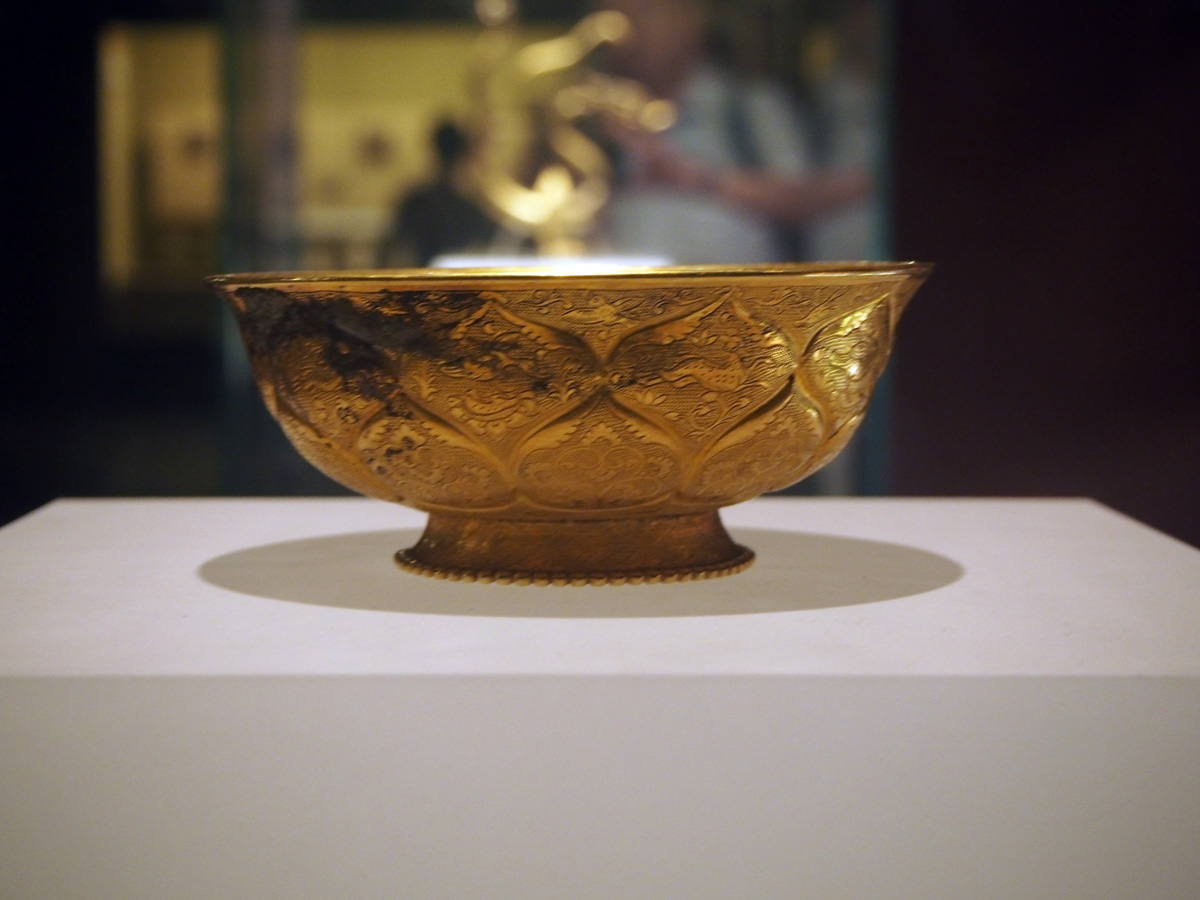 Xian, Tang gold bowl