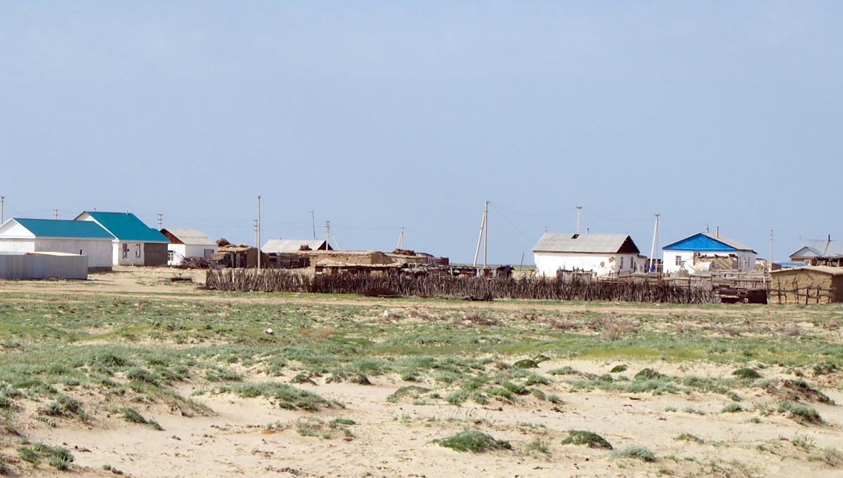 Aral Sea, Tastubek: A fishing and herding town