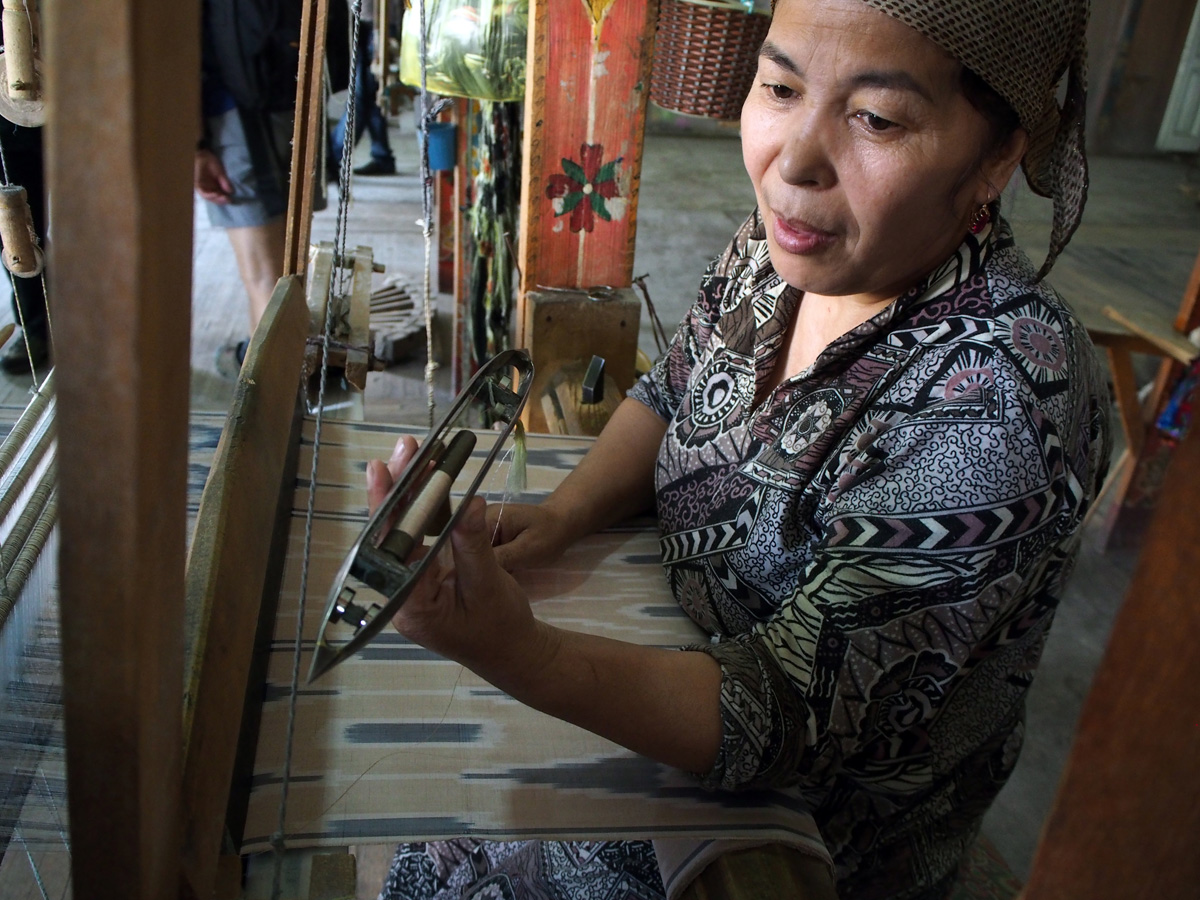 Margilan: Yodgorlik Silk Factory, A flying shuttle, in a hand operated loom