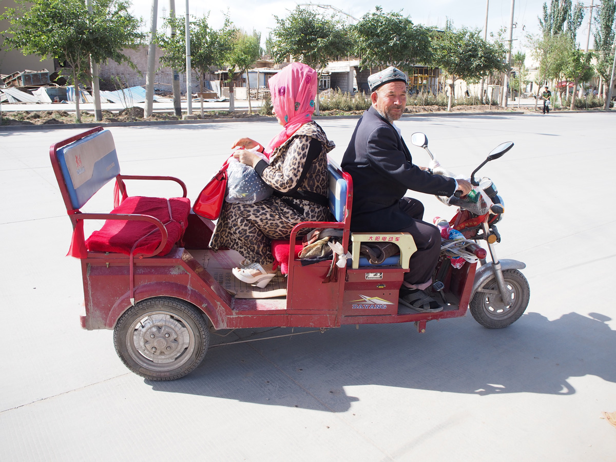 Kasgar: Local wheels