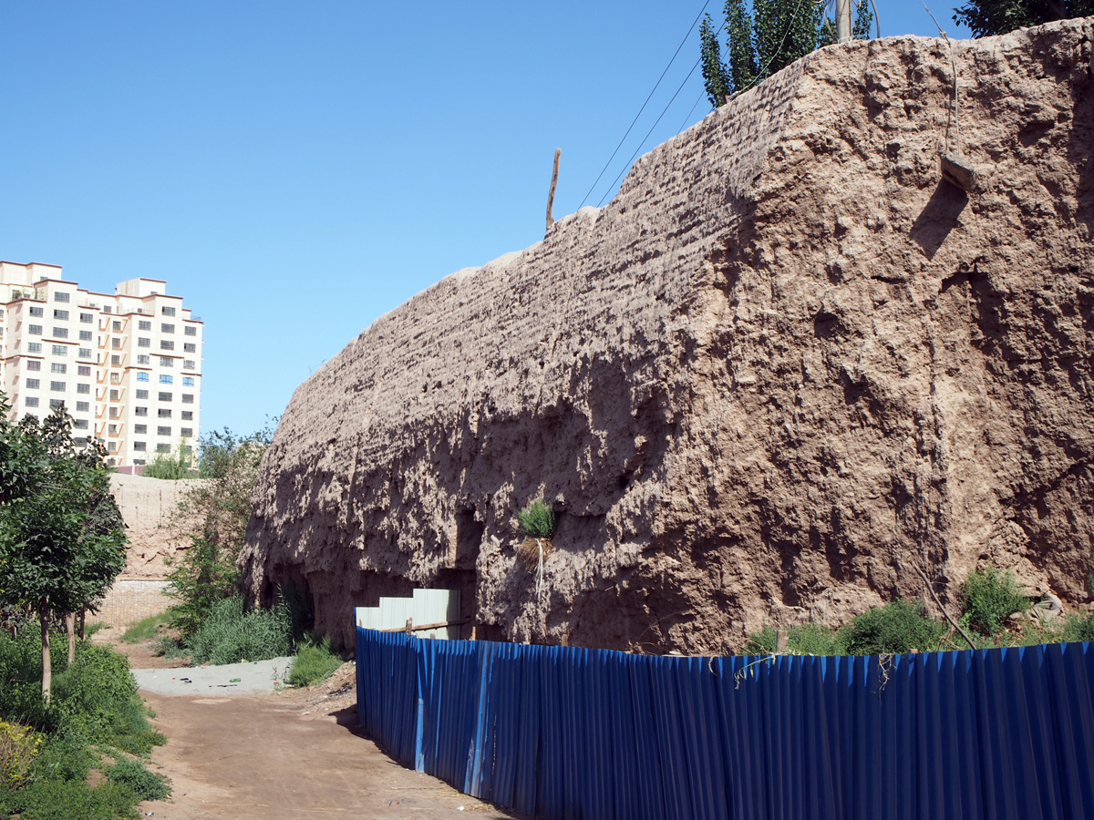 Kashgar: Ancient City Walls, Real old city walls, West of Id Kah Mosque
