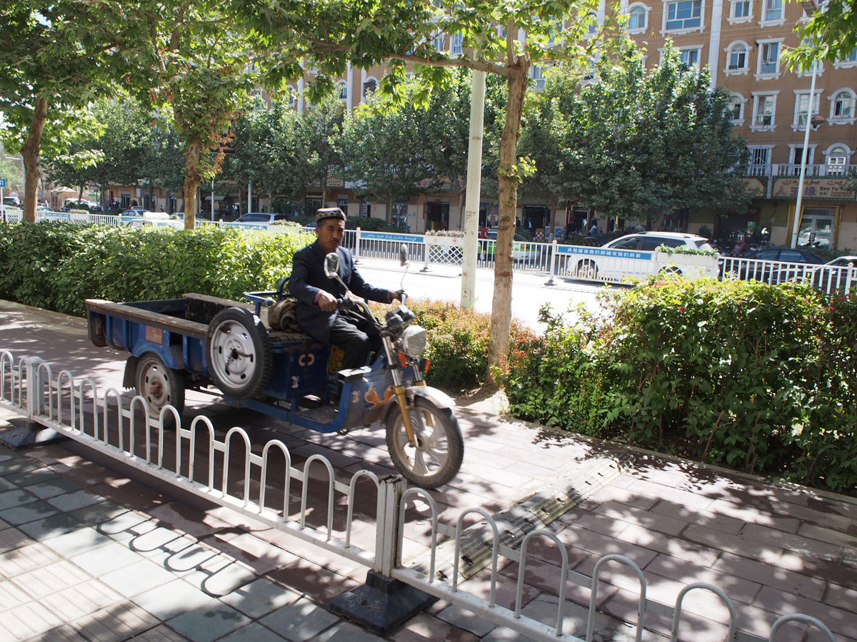 Kasgar: Local wheels