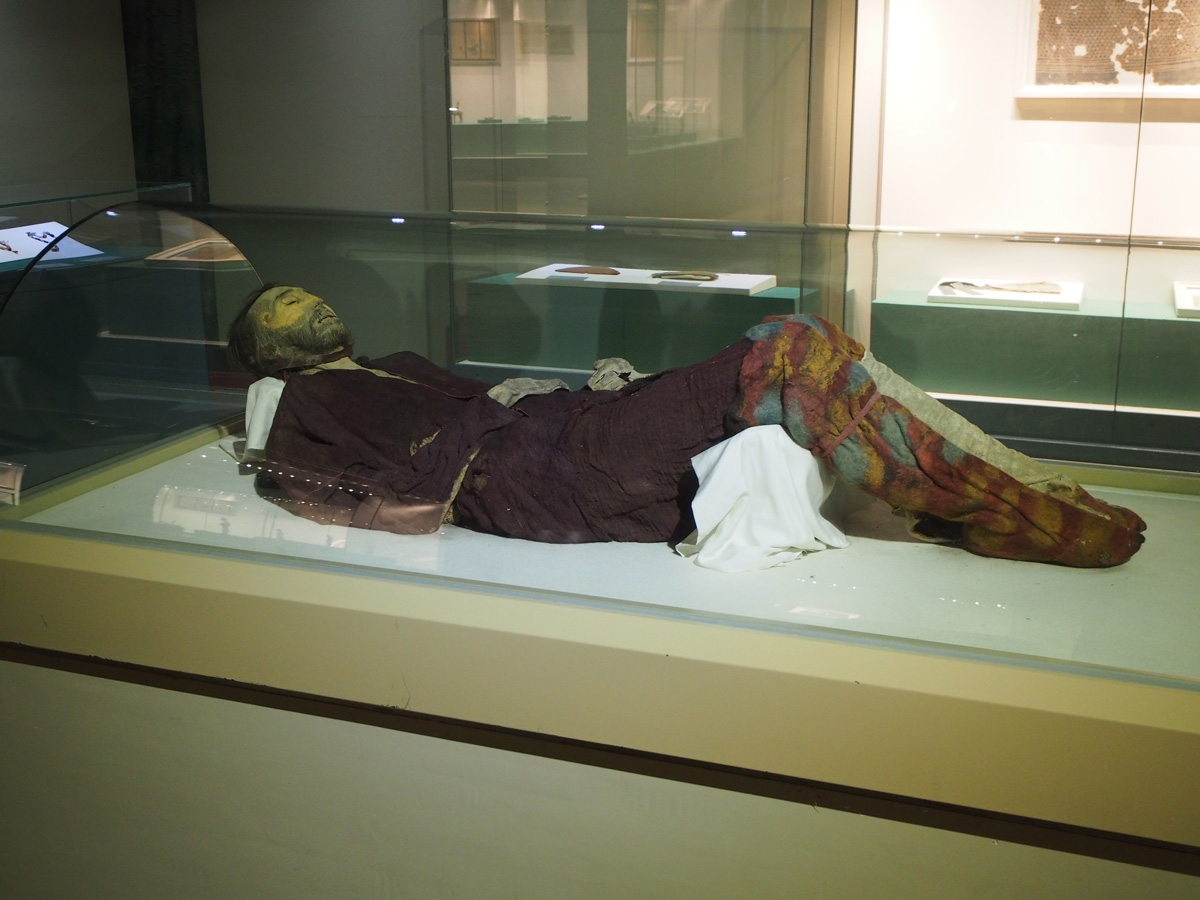 Urumqi, "Europoid mummy" ~ 800 BC