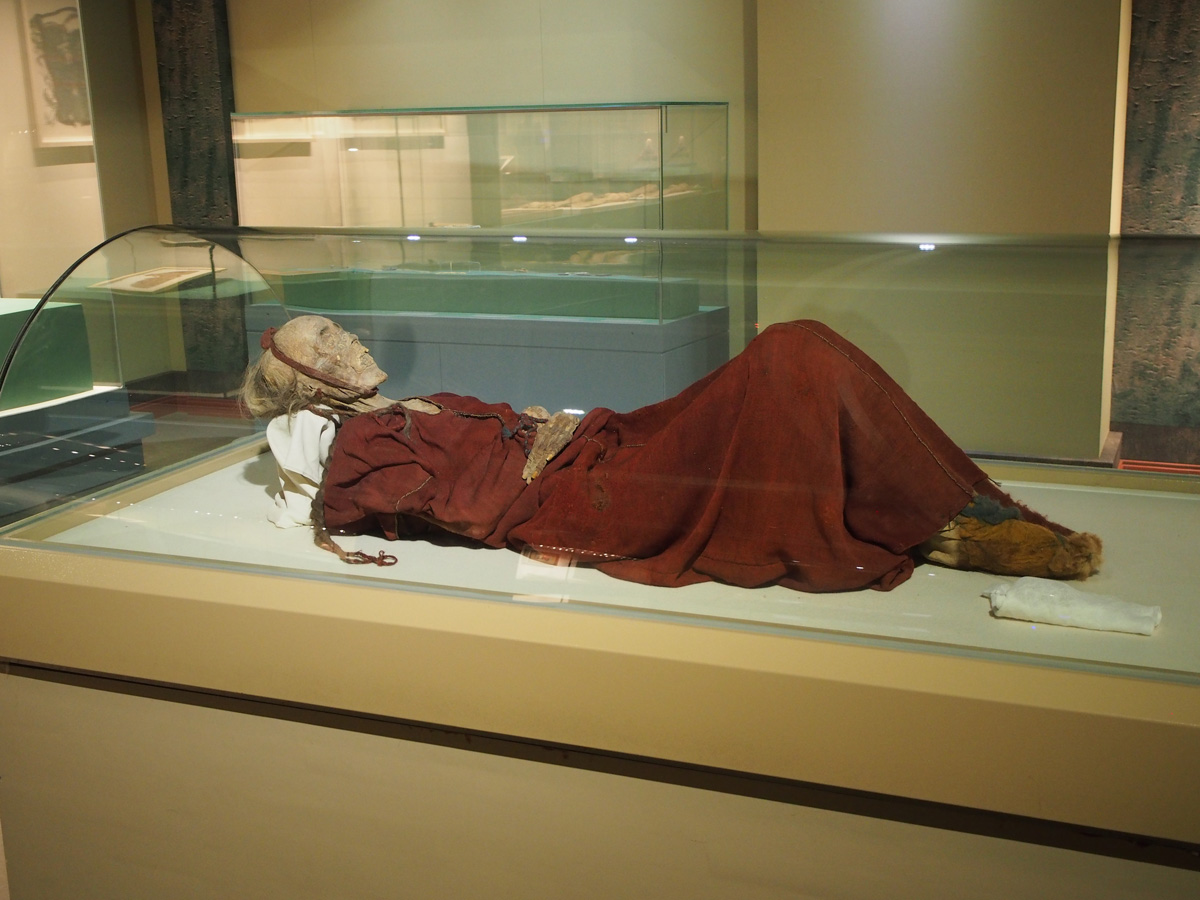Urumqi, "Europoid mummy" ~800 BC