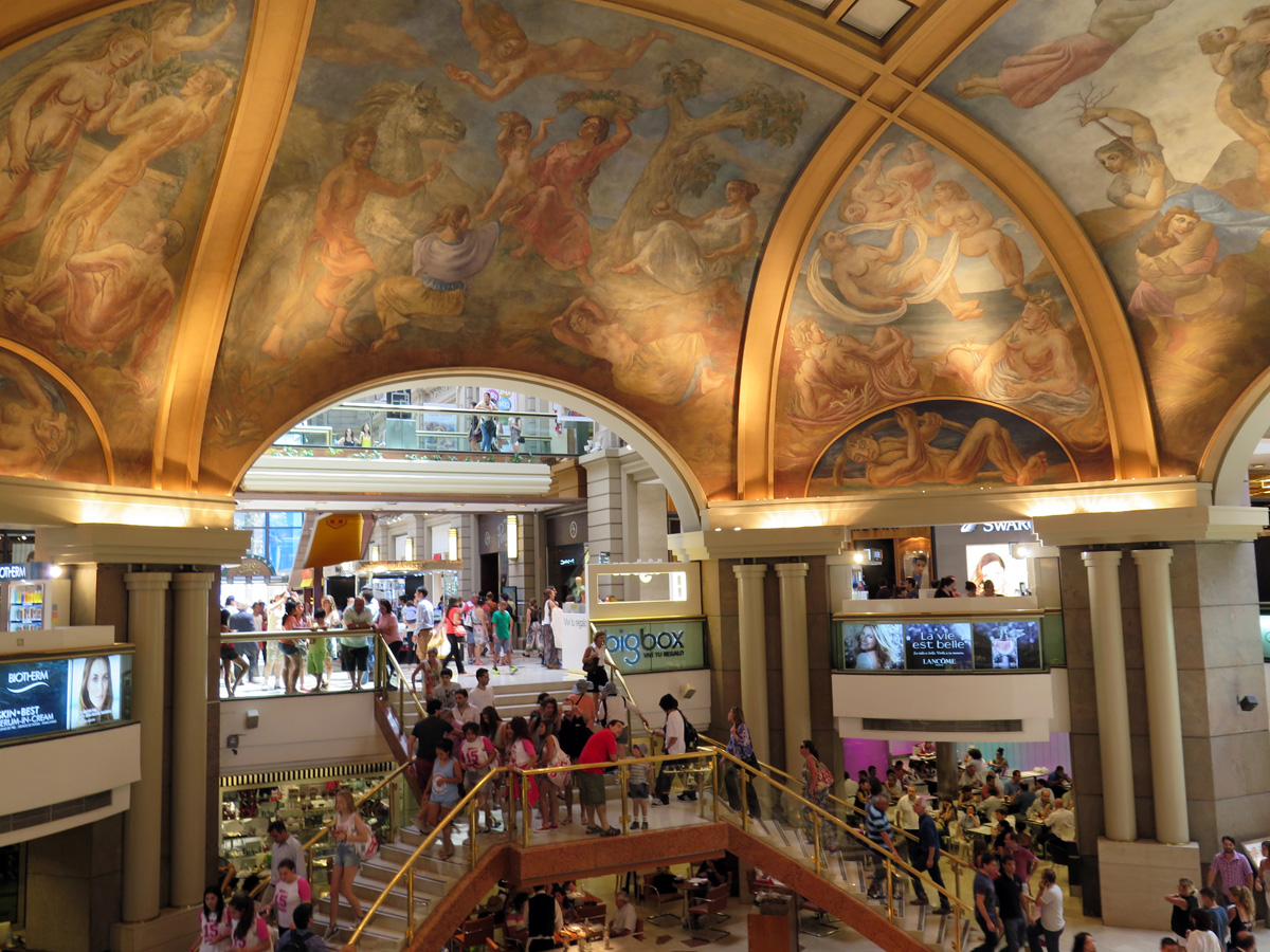 Buenos Aires, Galerias Pacifico