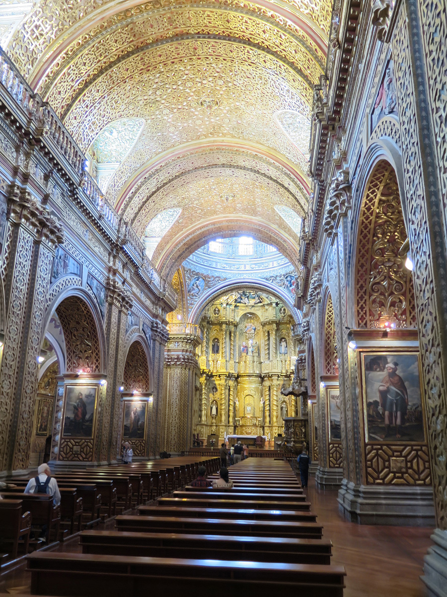 Around Quito, Iglesia de la Compania de Jesus