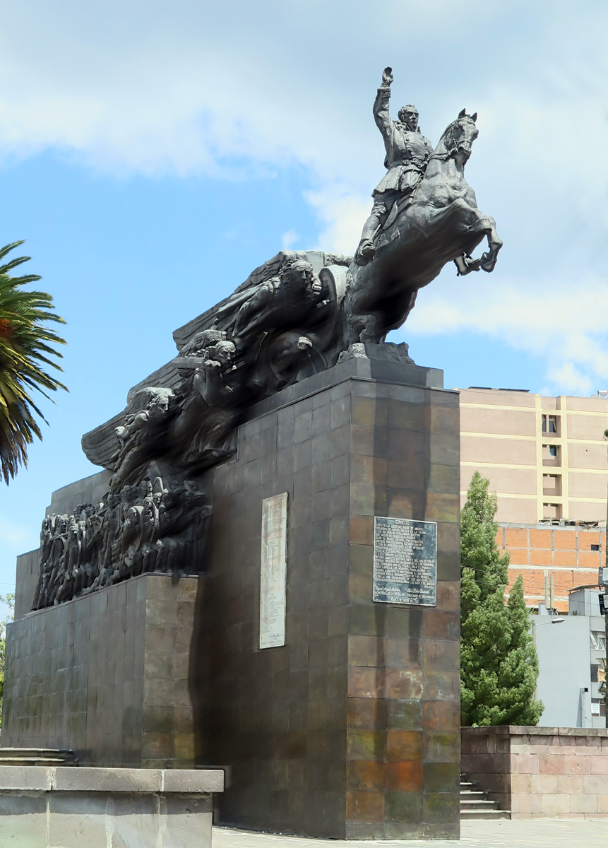 Around Quito, Simon Bolivar in Quito