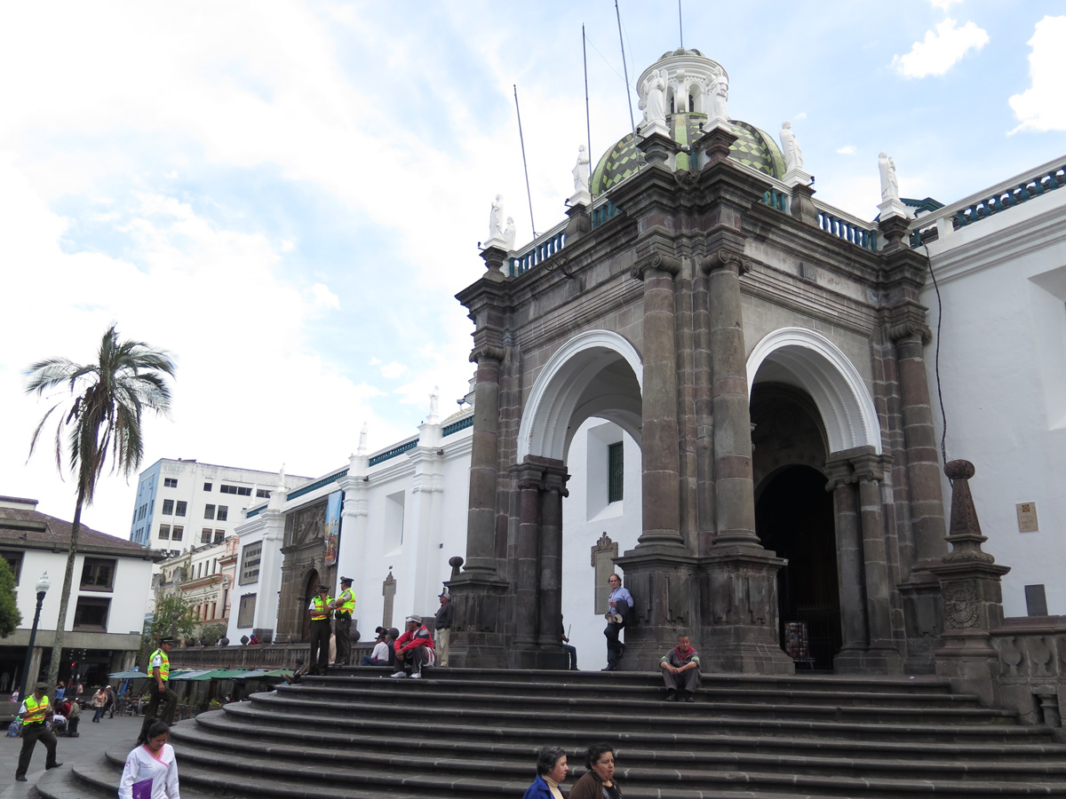 Plaza Grande, Cathedral entrance