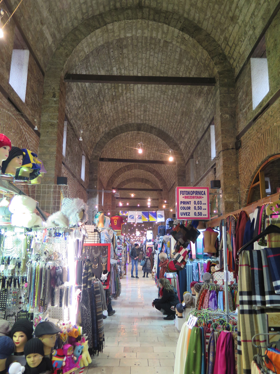 Sarajevo 2015, Gazi-Husrevbey Bazar: Income funds mosque, etc.