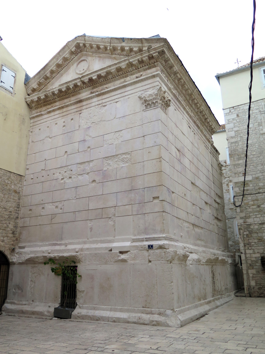 Temple of Jupiter, Rear of Temple of Jupiter