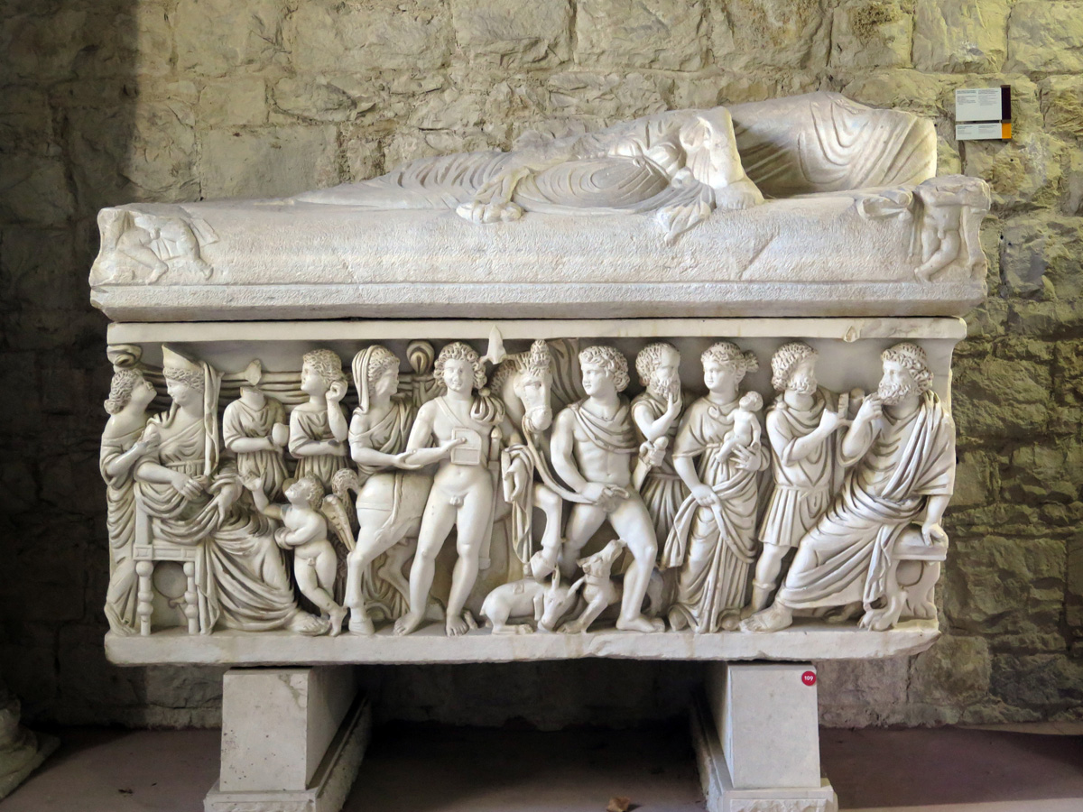 Split Archaeological Museum, 4th c Sarcophagus