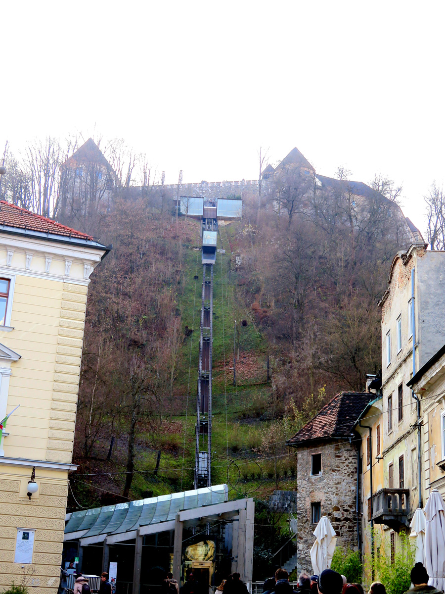 Ljubljana, Steep funicular to Castle