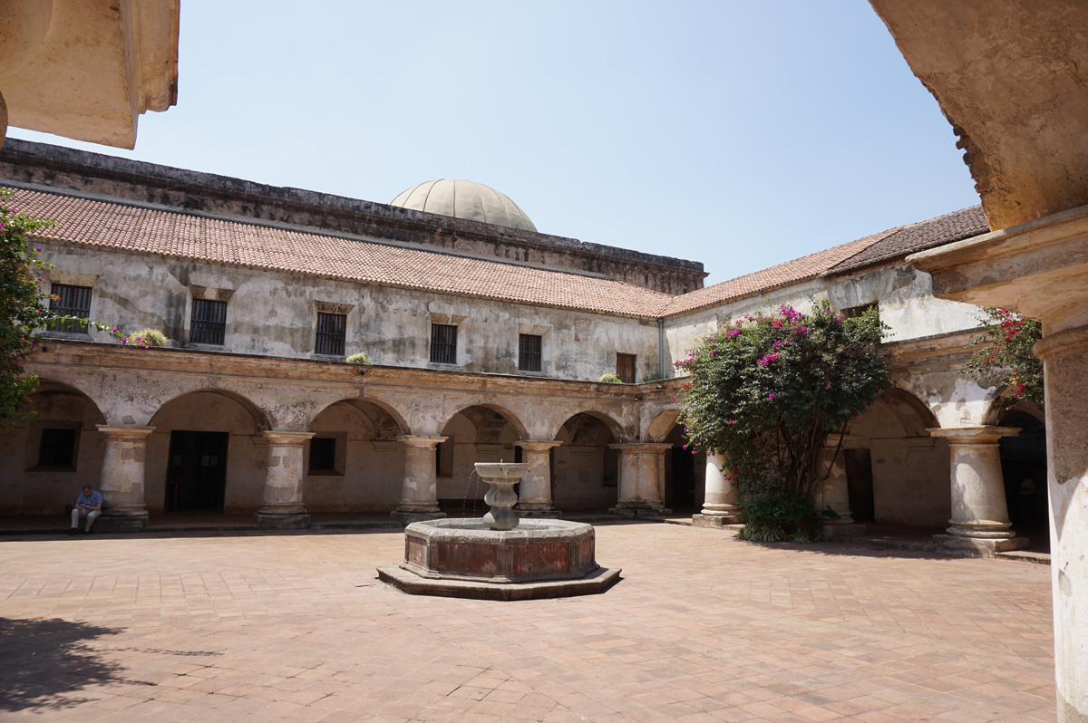 Antigua, Capuchin cloister