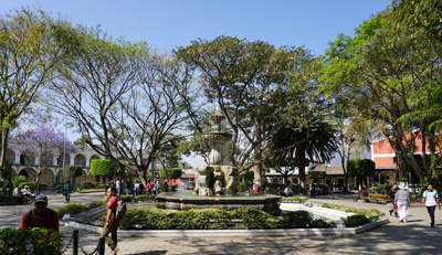 Parque Central, Antigua, Guatemala 2016