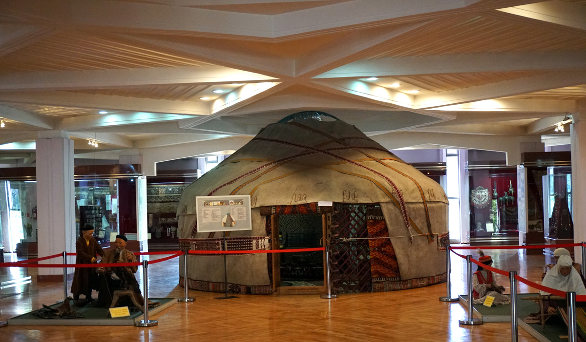Central State Museum, Obligatory Yurt