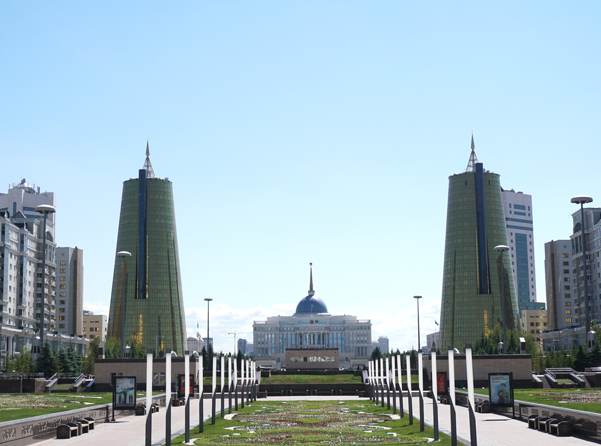 Astana, Presidential Palace + Great Daleks