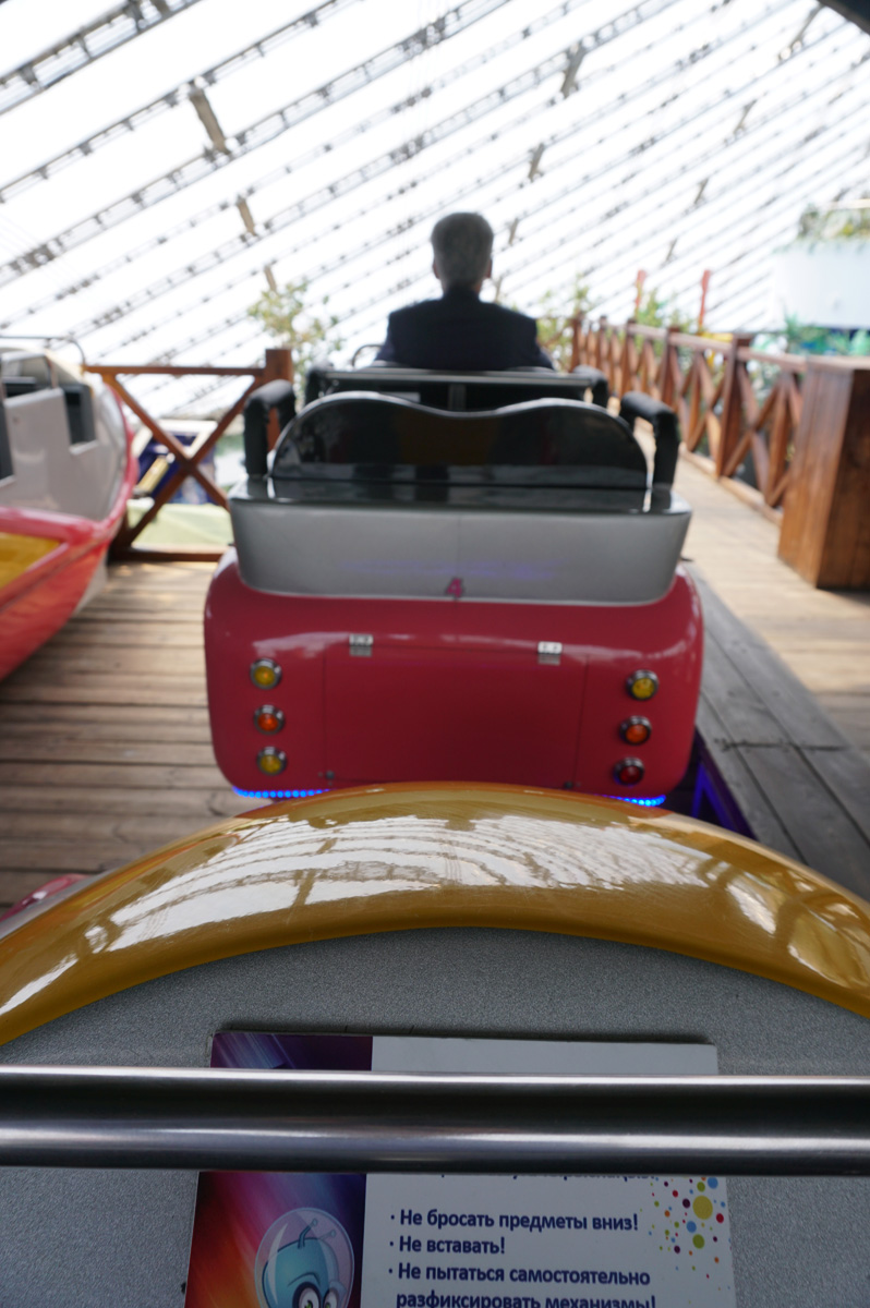 Khan Shatyr, A ride around the Monorail!