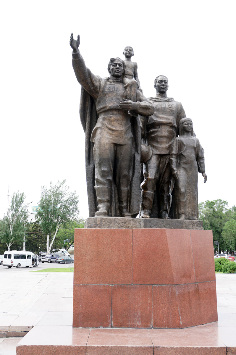 Bishkek, Victory Square