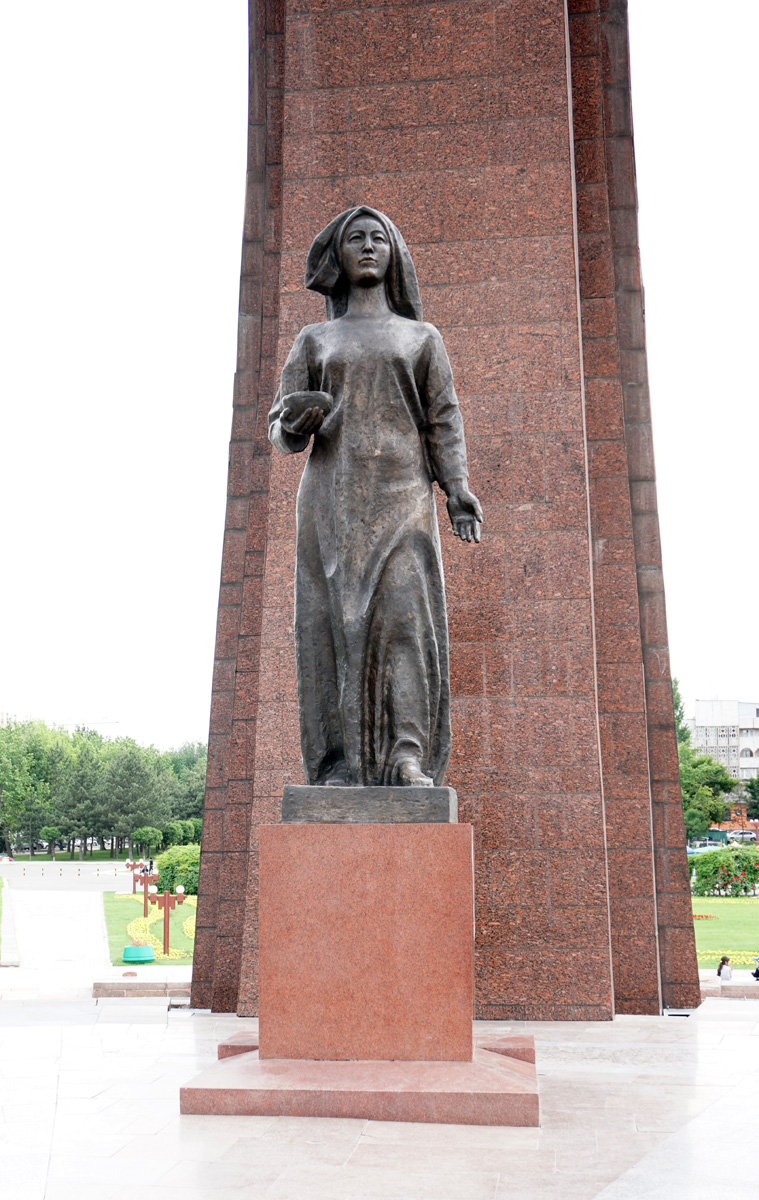 Bishkek, Victory Square