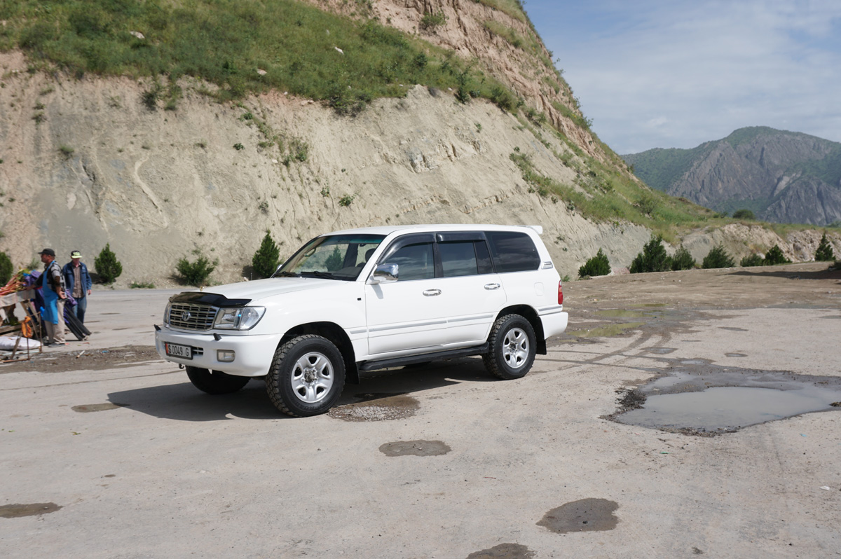 Dushanbe-Khalaikhum, Our fine vehicle