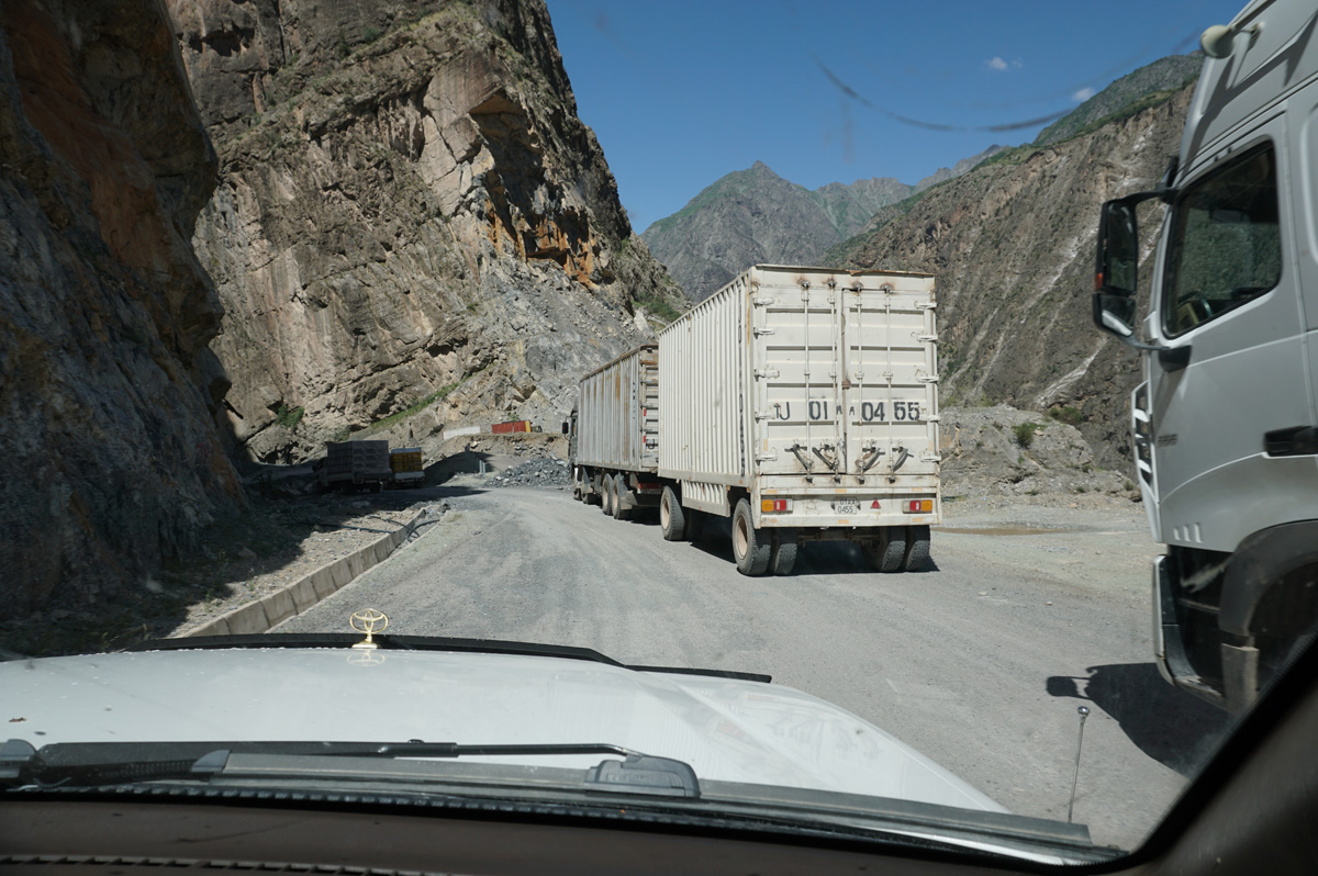 Dushanbe-Khalaikhum, Another blockage, 31 miles East of Kulob