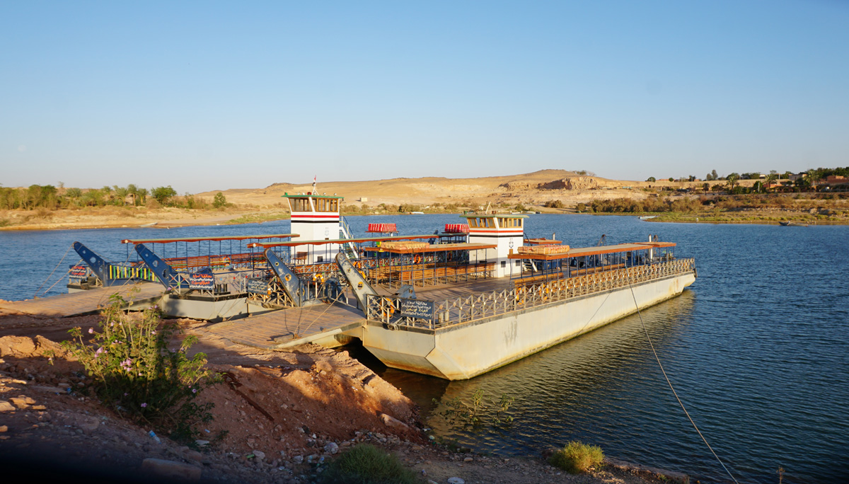 Abu Simbel, Two Nile ferries