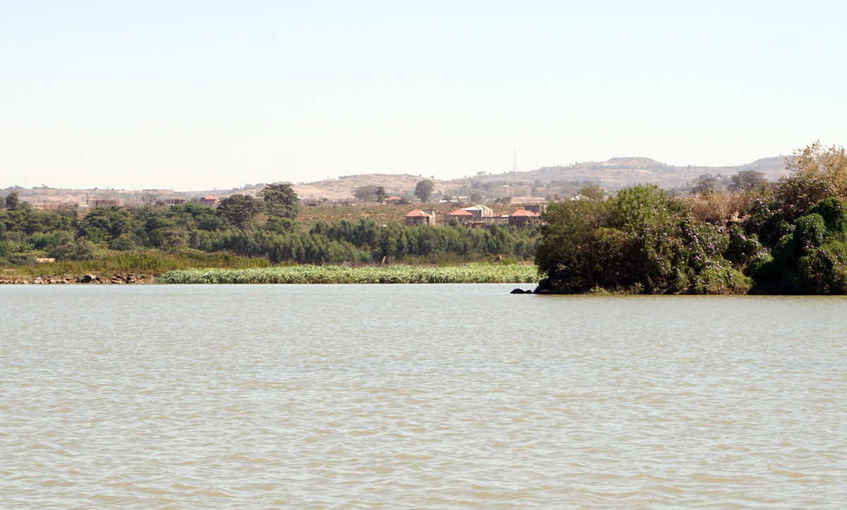 Source of the Blue Nile, Blue Nile exiting Lake Tana
